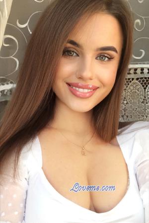 224668 - Daryna Age: 26 - Ukraine