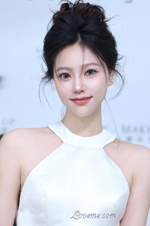 224764 - Yunyun Age: 27 - China
